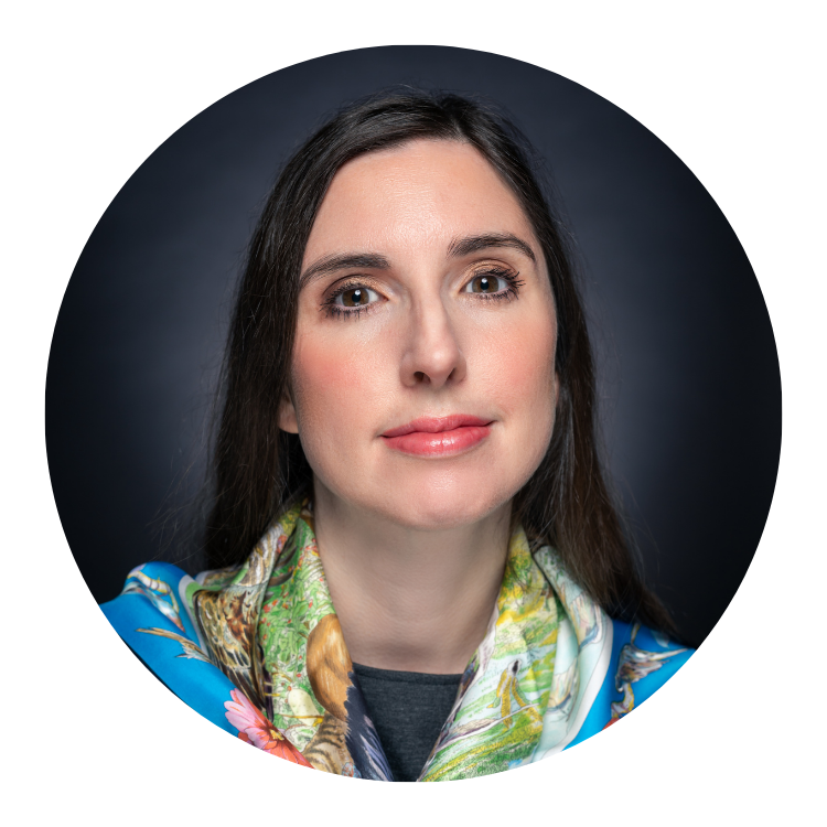 Alison Alvarez headshot